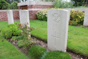 Oliver Middleton's war grave at Mont Bernanchon British Cemetary